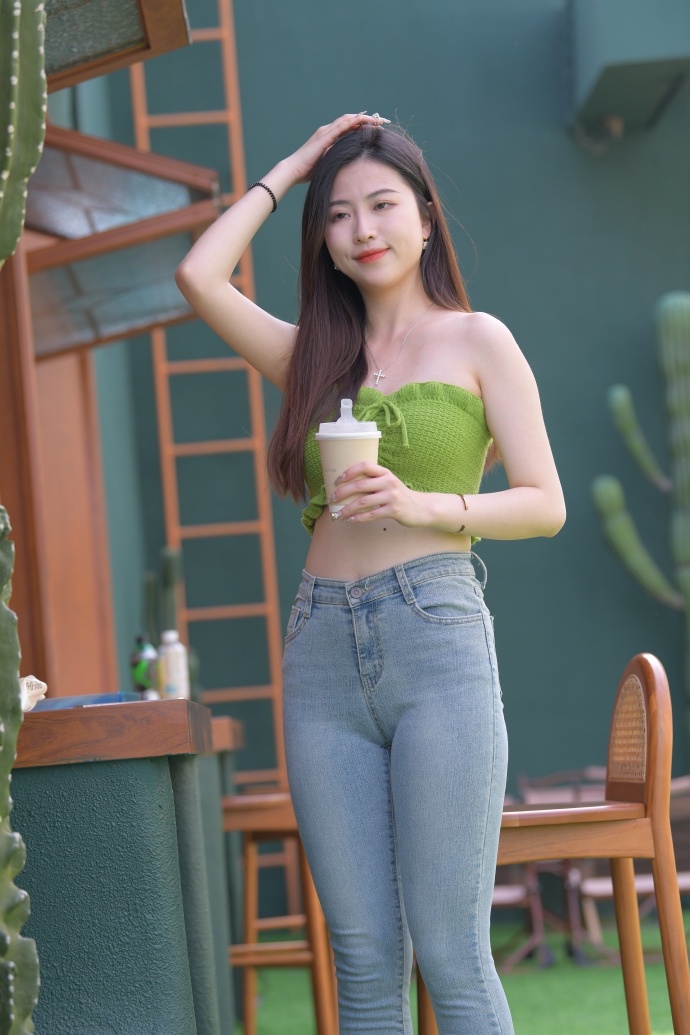 大象香煮伊在人线_大象香煮伊在人线V